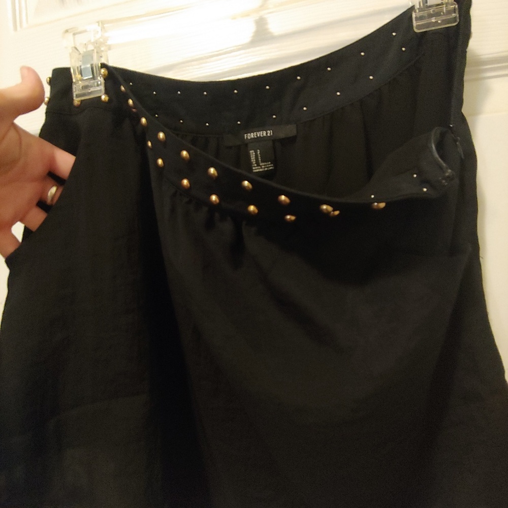Black skirt